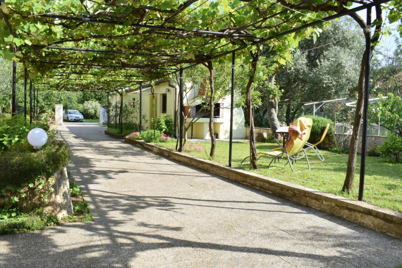 Holiday House Danica Banjole Exterior foto